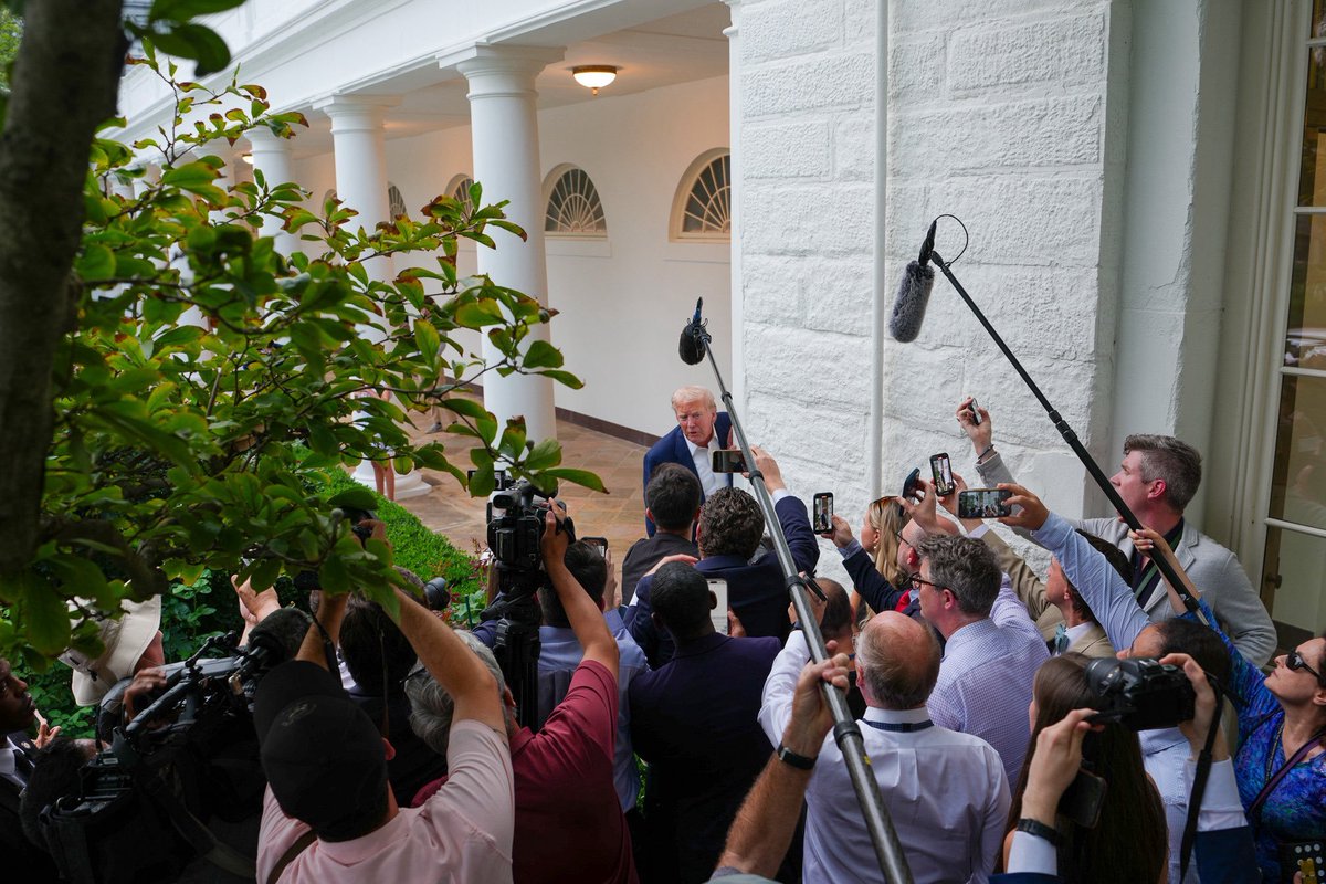 Eric Daugherty (@ericldaugh) on Twitter photo 🚨 JUST IN: A photo has just been released showing President Trump after his work-heavy trip to Scotland and flight back to DC today.
He got back to the White House and surprised the press with taking questions near the Rose Garden, per <a href="/PenguinSix/">Andrew Leyden</a>.
That is a WORKHORSE. 🇺🇸 🚨 JUST IN: A photo has just been released showing President Trump after his work-heavy trip to Scotland and flight back to DC today.
He got back to the White House and surprised the press with taking questions near the Rose Garden, per <a href="/PenguinSix/">Andrew Leyden</a>.
That is a WORKHORSE. 🇺🇸