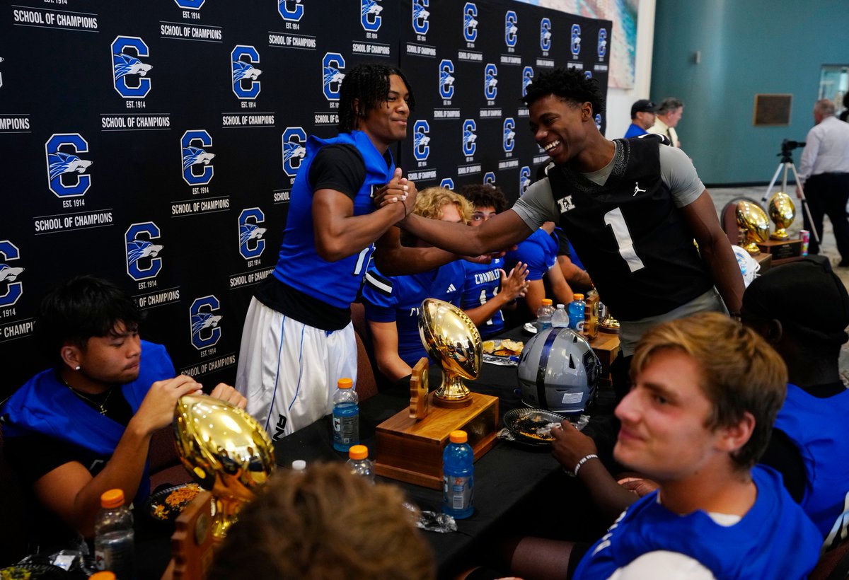 Chandler &amp; Hamilton have an intense rivalry on the field culminating in the "Battle of Arizona Ave" every yr. 

But preseason, the teams filled with elite athletes greet each other like friends. 

Circle Nov. 7th though... Last game of the regular szn and I would expect fireworks