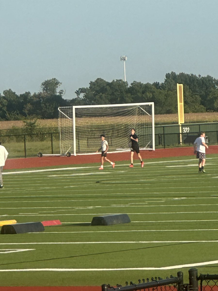 CoachShawD's tweet image. Made it to watch my baby boy compete at camp !! 🤟🏾 #Factory #Pipeline #Next