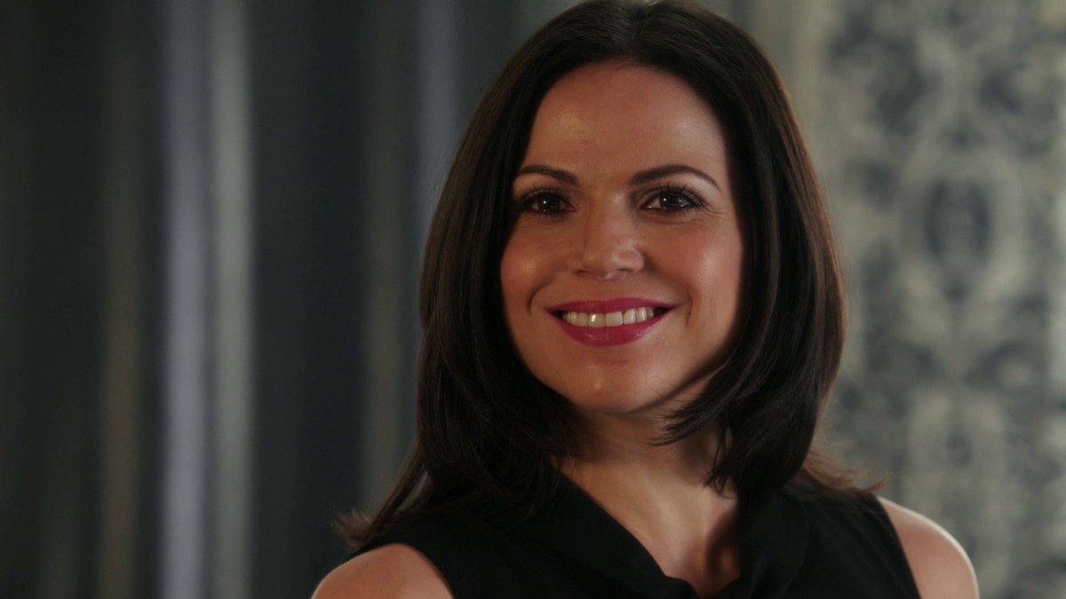 Rumores indicam que Lana Parrilla e Rebecca Mader estariam em conversas com os criadores de Once Upon a Time para propor um spin-off focado em Regina e Zelena. 🍎🍏 Será que Storybrooke pode renascer das cinzas? 🔮