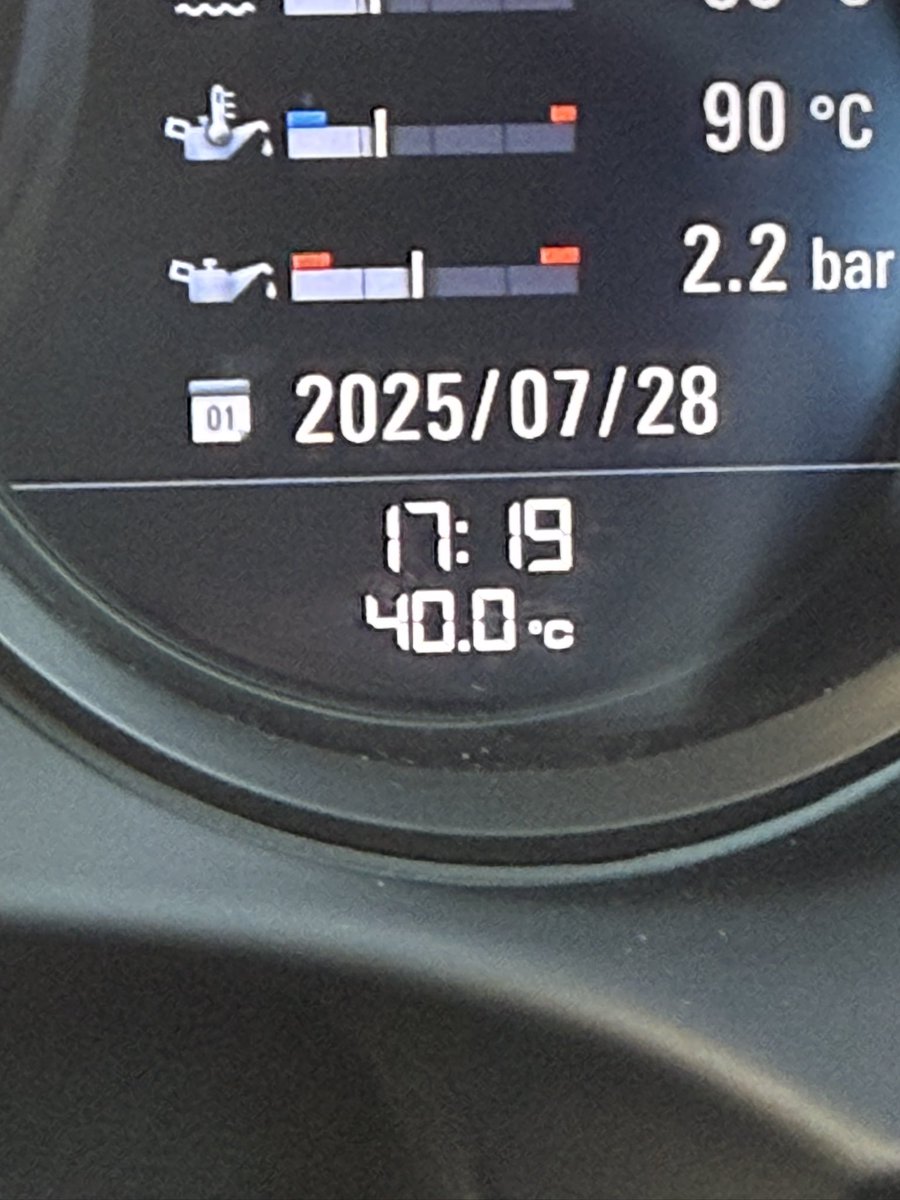 polish991's tweet image. 夏を感じます😇
暑すぎて幌取れません🥵

#PORSCHE
#ポルシェ
#SpyderRS
#スパイダーRS