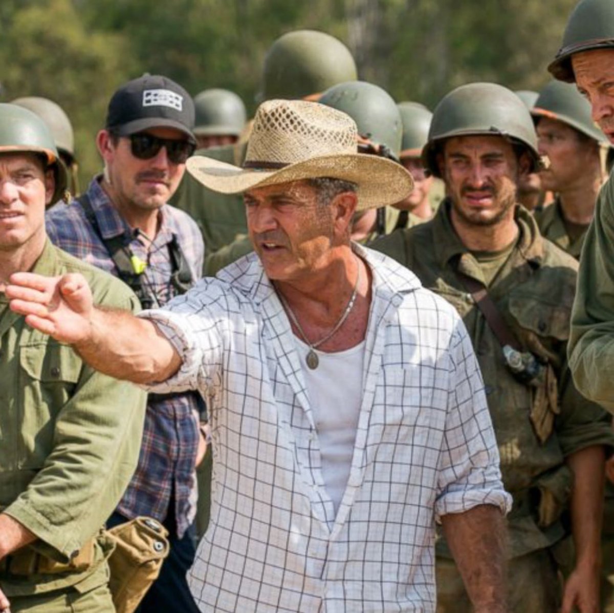 Do you support Mel Gibson running for Governor of California to help Make California Great Again ?

YES or NO ?