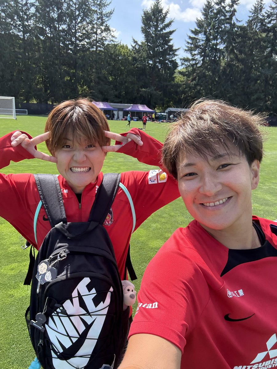 浦和レッズレディース　菅澤 優衣香選手サイン入り 三菱重工浦和レッズレディース | URAWA RED DIAMONDS LADIES