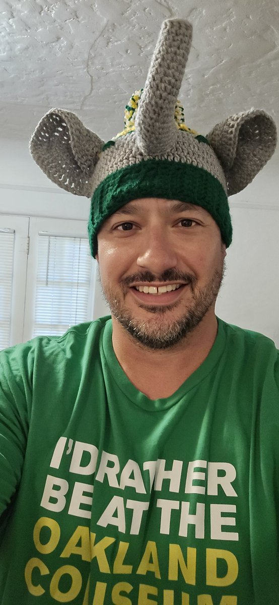 Ryan Talyat (@rtalyat) on Twitter photo My #Stomperbeanie arrived! Thank you <a href="/kimijack/">Kim Stomperbeanie Jackson</a>! Gonna have to get on the list for a Scrappy one now! 💚💛 My #Stomperbeanie arrived! Thank you <a href="/kimijack/">Kim Stomperbeanie Jackson</a>! Gonna have to get on the list for a Scrappy one now! 💚💛
