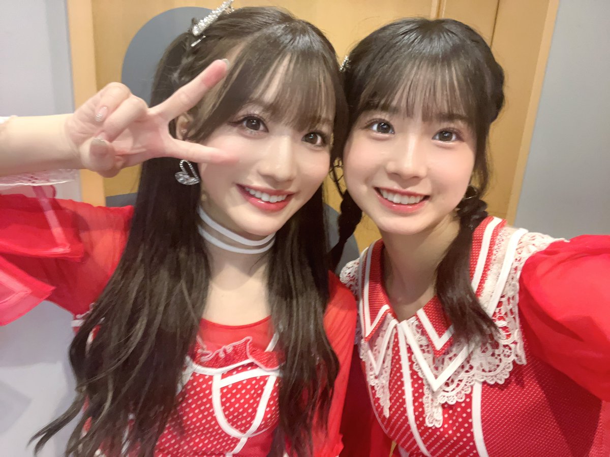NMB48 チューストライク赤背景 坂本理紗 直筆 NMB48 チューストライク赤背景 坂本理紗 コンプ - メルカリ