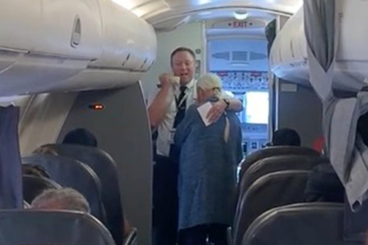 Airline captain Justin Shurtz brought the cabin to tears when he surprised his grandmother, who raised him, on a flight to Las Vegas. He worked with American Airlines to switch his schedule to fly on a flight that his grandmother, Carolyn would be on. It was an emotional moment