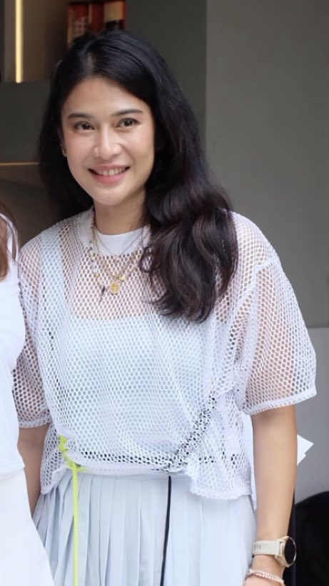 Kenapa anda cantik sekali?