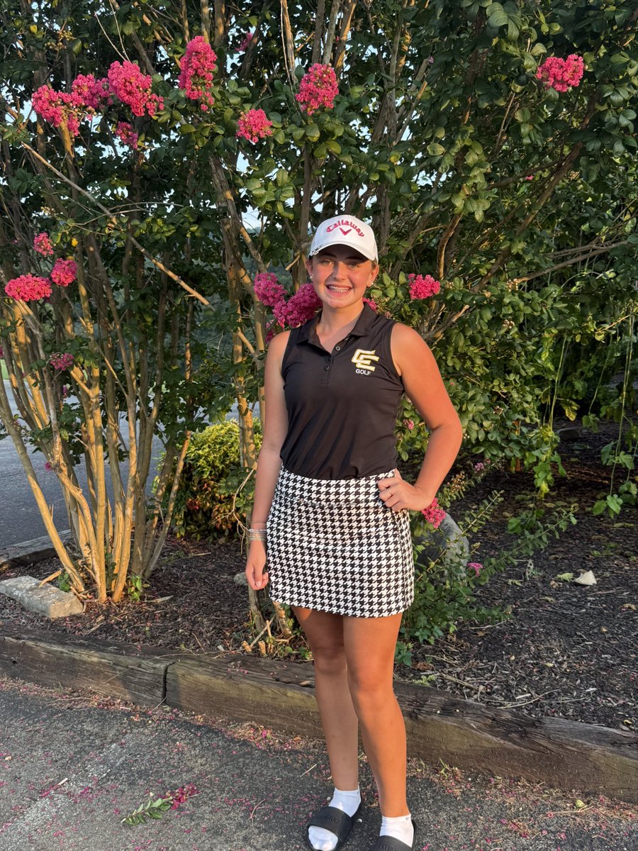 LillySmithgolfs's tweet photo. Second match of the high school season with a personal best score of a 37!⛳️
@UpikeWGolf 
@LMURailsplitter 
@VandyWGolf 
@EKUWGolf 
@KentuckyWGolf 
@OhioStateWGolf 
@WKUWomensGolf 
@UGAWomensGolf 
@OhioStateWGolf https://t.co/FqpPue6P2c