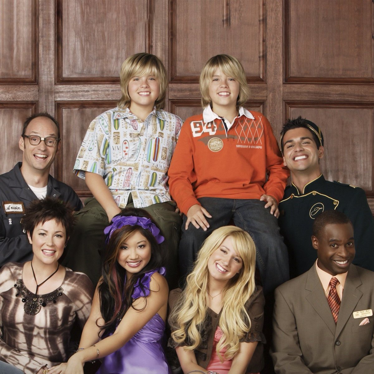 Kim Rhodes tells @People why she doesn’t keep in touch with her ‘Suite Life of Zack &amp; Cody” co-stars:

“I am aware of everything they're doing, but I never want them to feel like I'm an obligation…I love watching them launch into who they are, but I don't expect them to