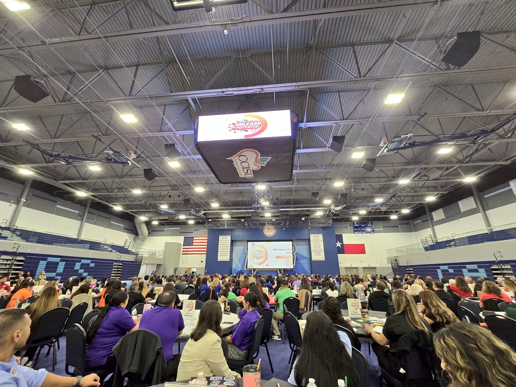 Arredondo_CHS's tweet image. &quot;Unleash Potential.&quot; That&apos;s the theme of #SLC2025, and our leadership team has Student Success in clear focus! A great Day 1 with Team-Tigers! #SquadGoals #TPND @CCISD 💪🏽🐅📈