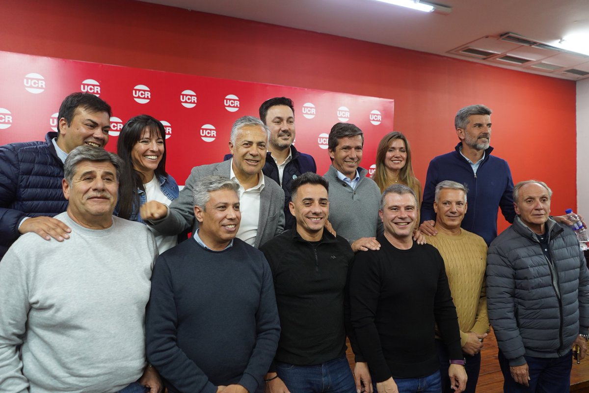 En la UCR Mendoza presentamos una lista de unidad que representa a los distintos sectores del radicalismo mendocino.
La provincia vive un proceso de transformación liderado por un modelo de gestión que ha dado resultados positivos y del cual nos sentimos orgullosos.