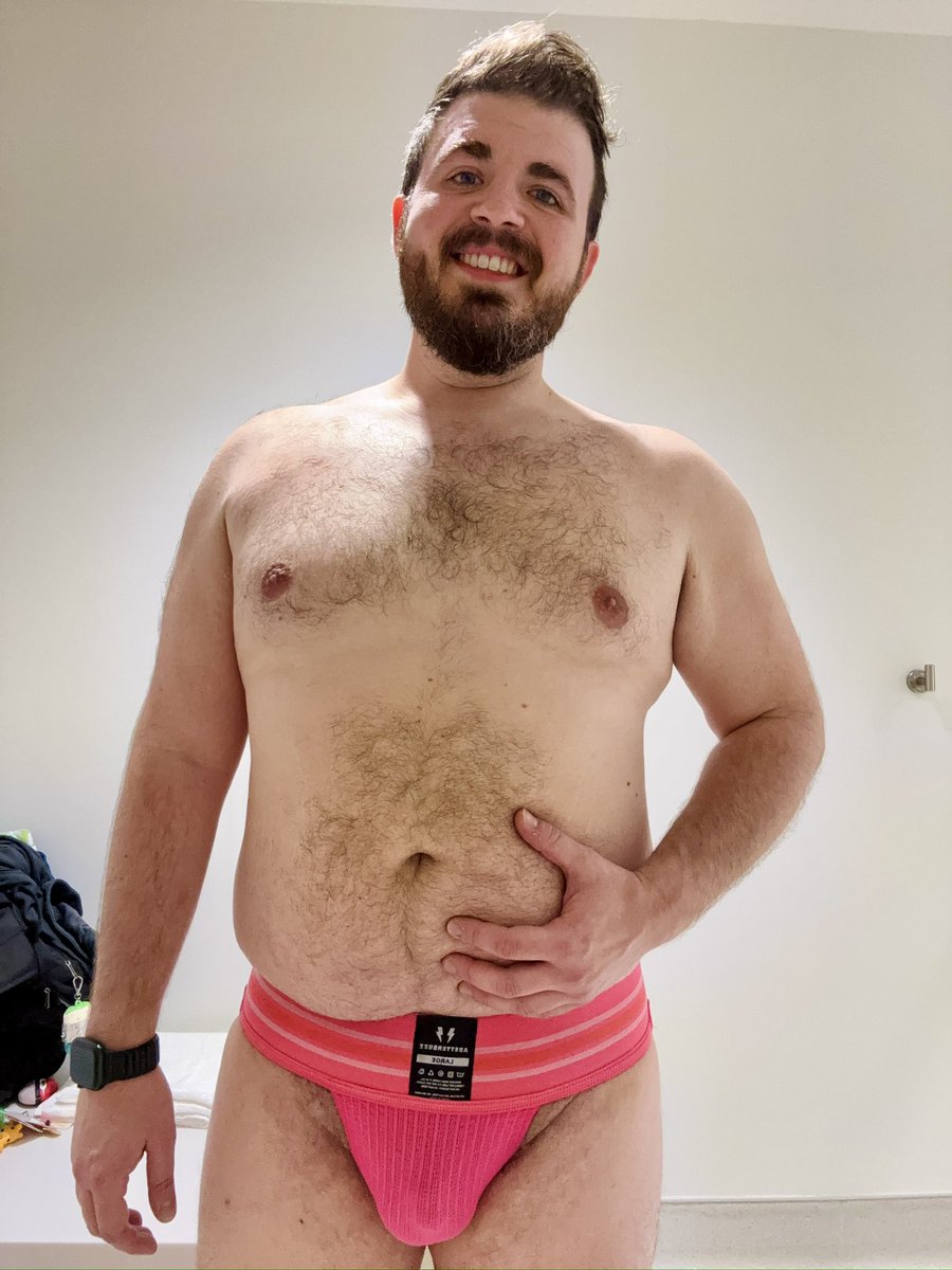 largequeso's tweet image. Tummy Tuesday 🫃