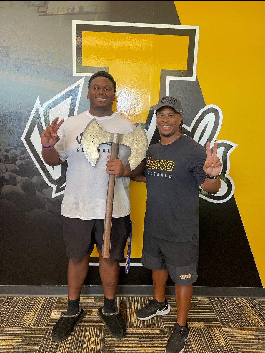 David Shaw (@davidsh01005366) on Twitter photo I had a great time at the University of Idaho and I’am blessed to get Dline MVP 
<a href="/coreysampson04/">corey sampson</a> 
<a href="/CoachNok/">Coach Fatuesi</a> 
<a href="/Coach_Shellz/">Shelton Danzy</a> 
<a href="/TFordFSP/">Tracy Ford</a> 
<a href="/CoachTFord/">Thomas Ford Jr</a> 
<a href="/T_Finau92/">Tevita Finau</a> I had a great time at the University of Idaho and I’am blessed to get Dline MVP 
<a href="/coreysampson04/">corey sampson</a> 
<a href="/CoachNok/">Coach Fatuesi</a> 
<a href="/Coach_Shellz/">Shelton Danzy</a> 
<a href="/TFordFSP/">Tracy Ford</a> 
<a href="/CoachTFord/">Thomas Ford Jr</a> 
<a href="/T_Finau92/">Tevita Finau</a>
