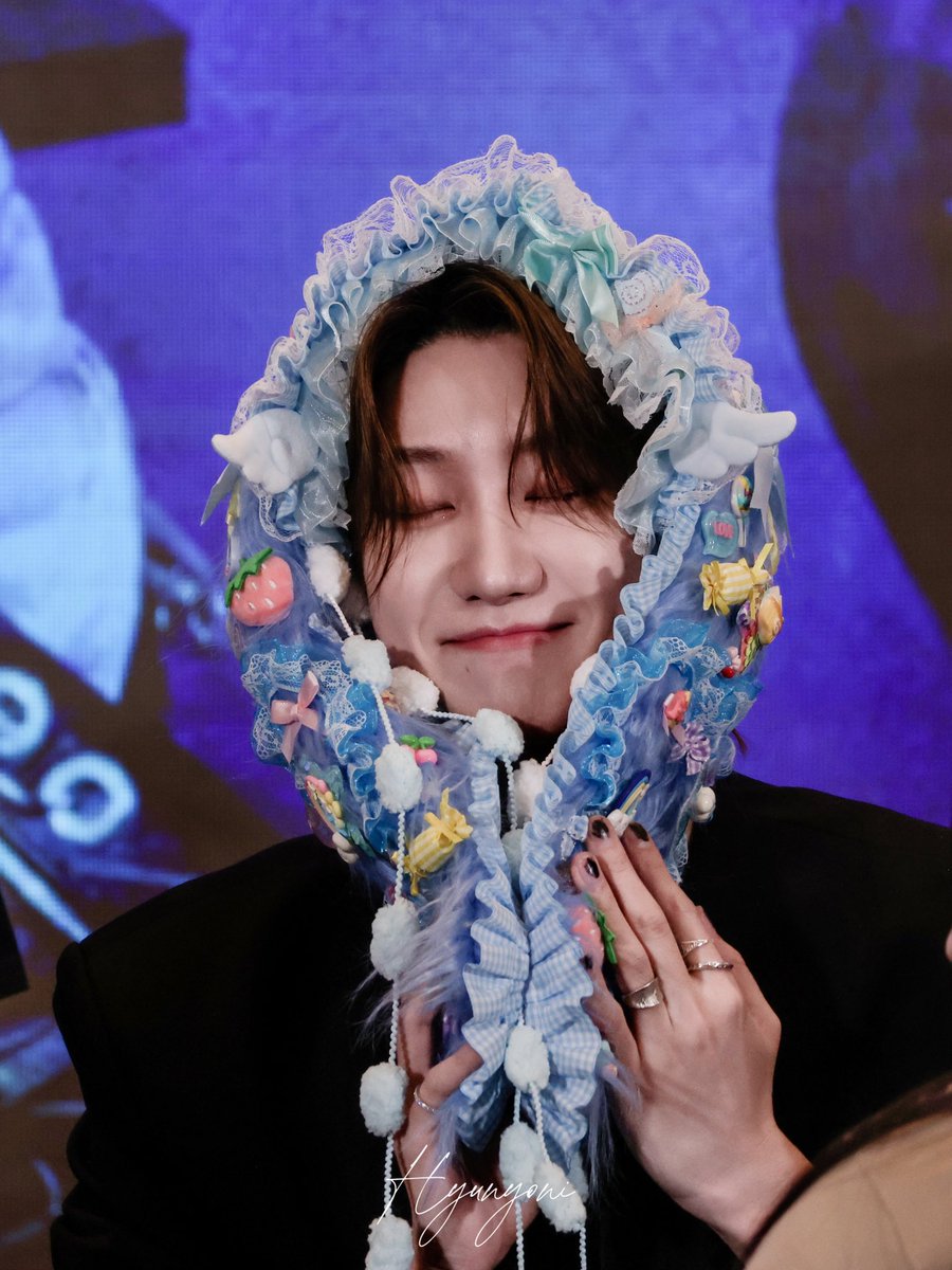 Hyunyoni's tweet photo. 250729 YZY

#디에잇 #THE8
#서명호 #徐明浩 #ミンハオ
#XUMINGHAO
#세븐틴 #SEVENTEEN https://t.co/HXJtCDYNaS