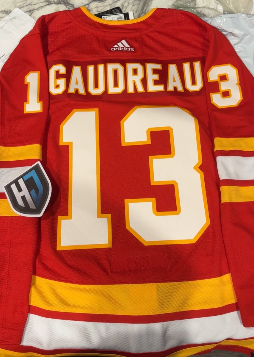 libbyscherbring's tweet image. easily my favorite jersey yet🫶🏼 @HKYJersey you’ve done it again! 22 jerseys &amp;amp; still getting the best quality! thank you!!!