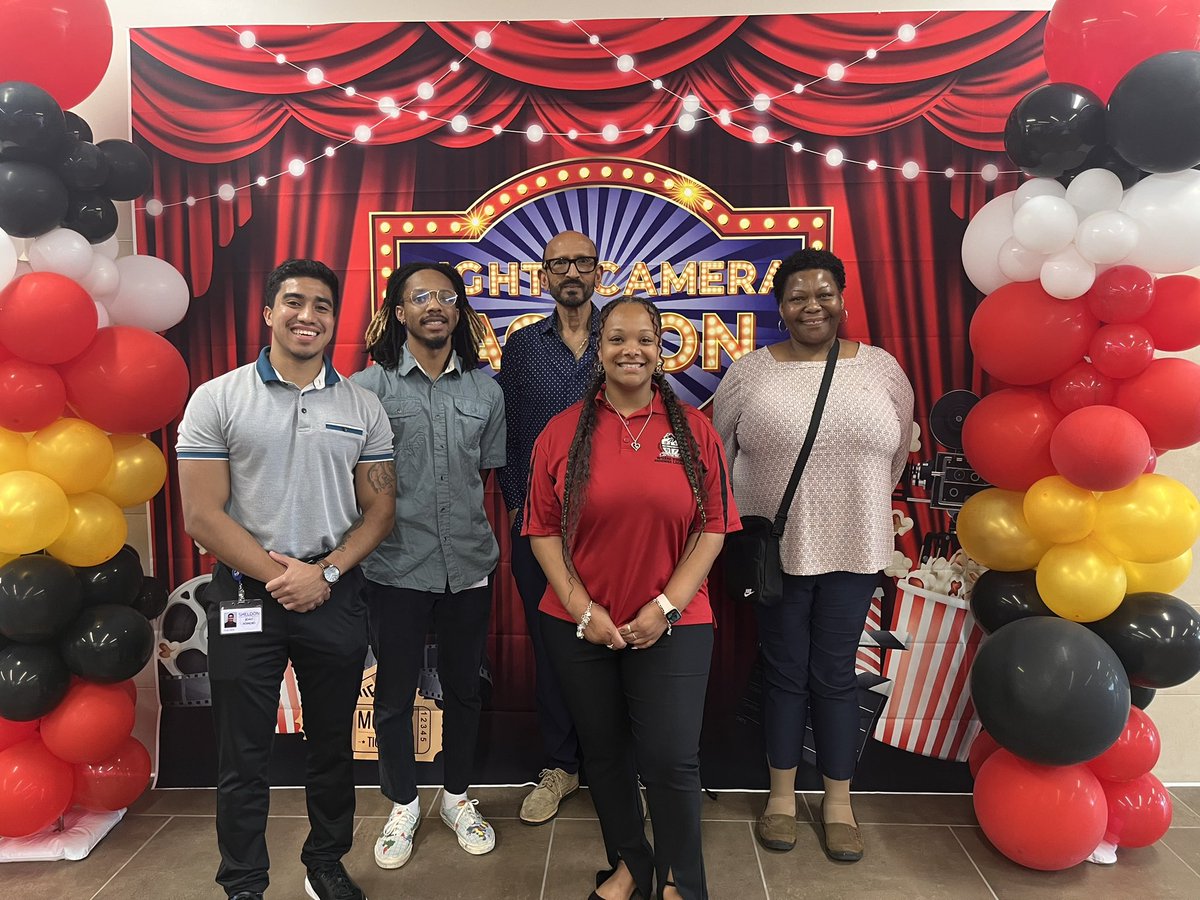 We were thrilled to welcome our amazing new staff to Sheldon ISD—where Null Middle School will be their new home! A huge thank you to our incredible C&amp;I coordinators for organizing an outstanding New Teacher back to school session. Here's to a great year ahead!