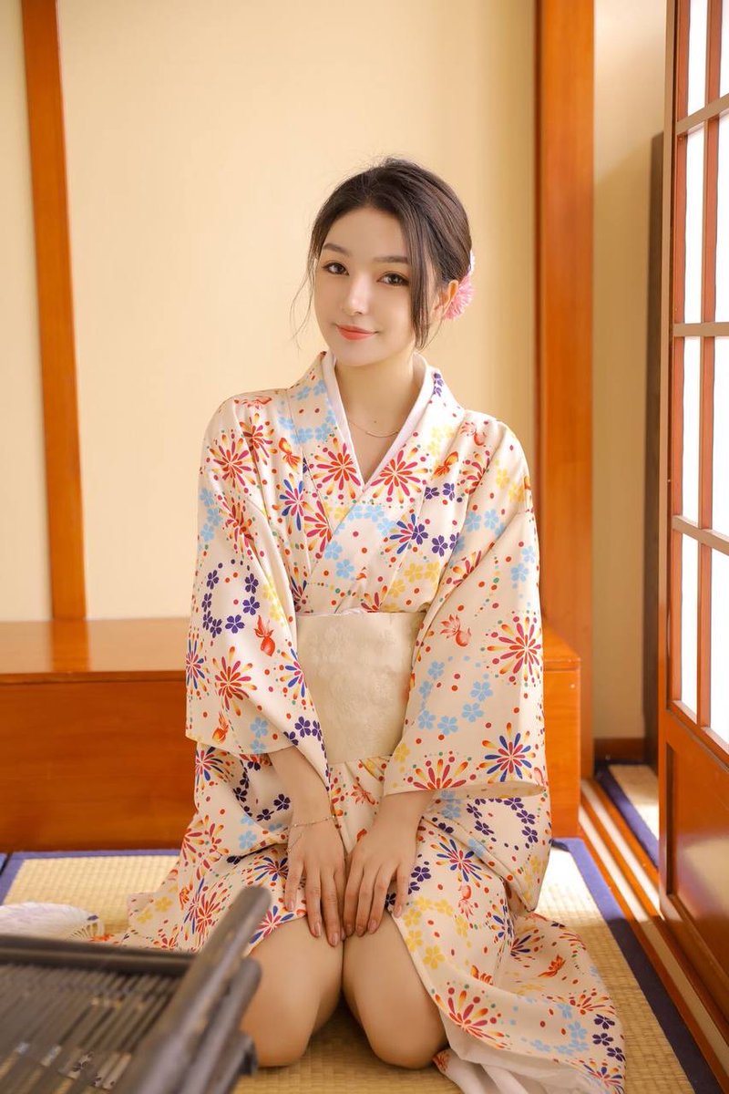 luikdevz's tweet photo. #常州🌷 糖系萌妹捕捉｜02年·165cm水蜜桃𝗗杯𝗔𝗜生成般女友

▸ 𝗛𝘂𝗴 ➝ 刚好能把脸埋进𝗗杯的��美身高差
▸ 𝗠𝗼𝗼𝗱 ➝ 𝟮𝟰𝗵全天候𝗣𝗶𝘅𝗮𝗿动画女主角状态

让宅男收藏的𝗗𝗔𝗣𝗣𝗘𝗥老婆全部𝗕𝗮𝗻位警告的三次元𝗪𝗮𝗶𝗳𝘂"
🎀 紧张时会玩衣角的𝗔𝗻𝗶𝗺𝗲特征
🍳 煎蛋永远心形的超能力 https://t.co/eVUj1nVvTA