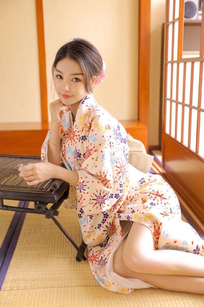 luikdevz's tweet photo. #常州🌷 糖系萌妹捕捉｜02年·165cm水蜜桃𝗗杯𝗔𝗜生成般女友

▸ 𝗛𝘂𝗴 ➝ 刚好能把脸埋进𝗗杯的��美身高差
▸ 𝗠𝗼𝗼𝗱 ➝ 𝟮𝟰𝗵全天候𝗣𝗶𝘅𝗮𝗿动画女主角状态

让宅男收藏的𝗗𝗔𝗣𝗣𝗘𝗥老婆全部𝗕𝗮𝗻位警告的三次元𝗪𝗮𝗶𝗳𝘂"
🎀 紧张时会玩衣角的𝗔𝗻𝗶𝗺𝗲特征
🍳 煎蛋永远心形的超能力 https://t.co/eVUj1nVvTA