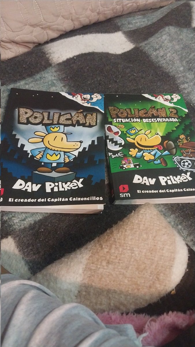 VG0YiiZfwa47372's tweet photo. Panas l finally have l have both books of Dog Man
#dogman
#dogmantwt #dogmanpetey #DogManMovie #dogmancomic #dogmanbook #peteythecat https://t.co/dxGQREvlXt