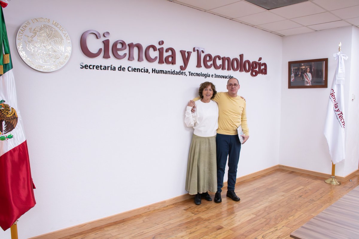 Rosaura Ruiz (@rosauraruiz4) on Twitter photo Me reuní con <a href="/PPmerino/">José Merino</a>, titular de <a href="/AgenciaGobMX/">Agencia de Transformación Digital</a>, para dar seguimiento al Laboratorio Nacional de Inteligencia Artificial y el impulso del ecosistema mexicano que considera infraestructura, componentes y semiconductores. <a href="/Secihti_Mx/">Secretaría de Ciencia</a> 1/2 Me reuní con <a href="/PPmerino/">José Merino</a>, titular de <a href="/AgenciaGobMX/">Agencia de Transformación Digital</a>, para dar seguimiento al Laboratorio Nacional de Inteligencia Artificial y el impulso del ecosistema mexicano que considera infraestructura, componentes y semiconductores. <a href="/Secihti_Mx/">Secretaría de Ciencia</a> 1/2