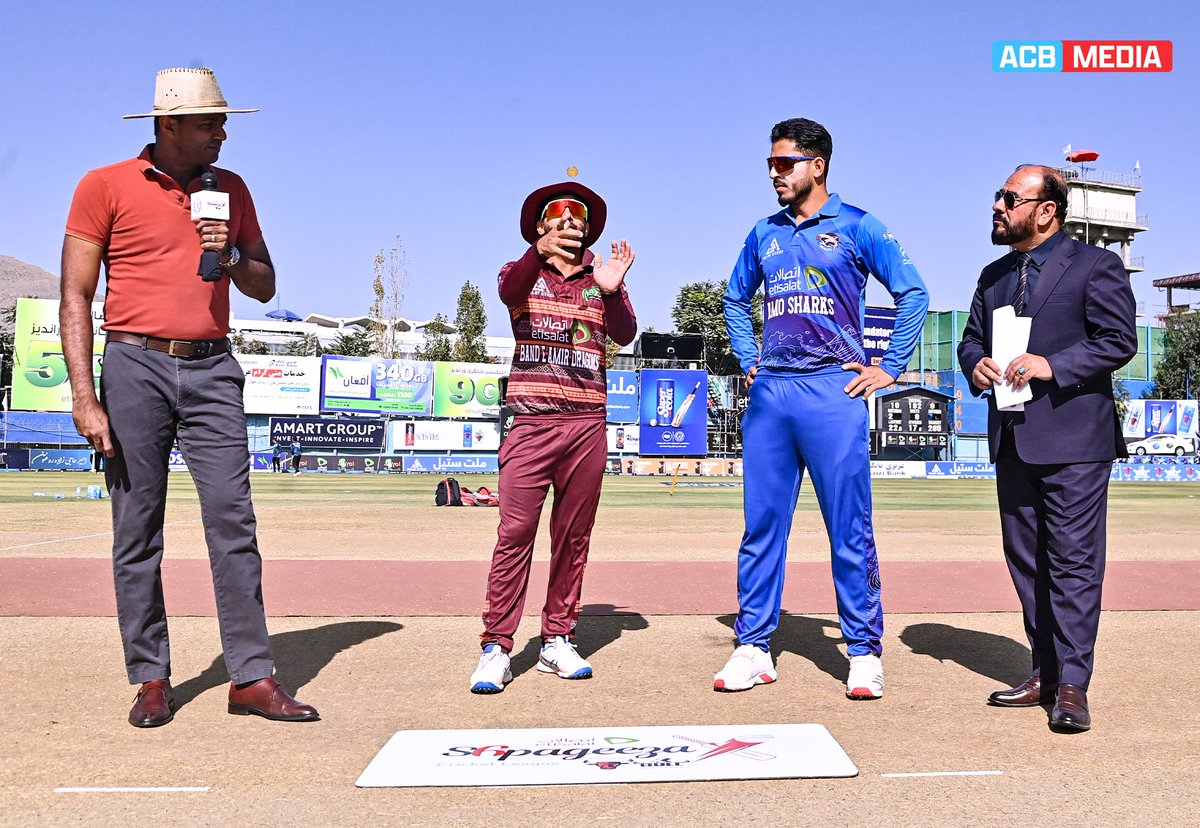 🚨 TOSS ALERT! 🚨

The Band-e-Amir Dragons have won the toss and opted to bat first against the Amo Sharks in the 19th game of the 10th edition of the Etisalat Shpageeza Cricket League 2025, powered by XBull. 👏

#Shpageeza | #SCLX | #XBull | #Etisalat | #BADvAS