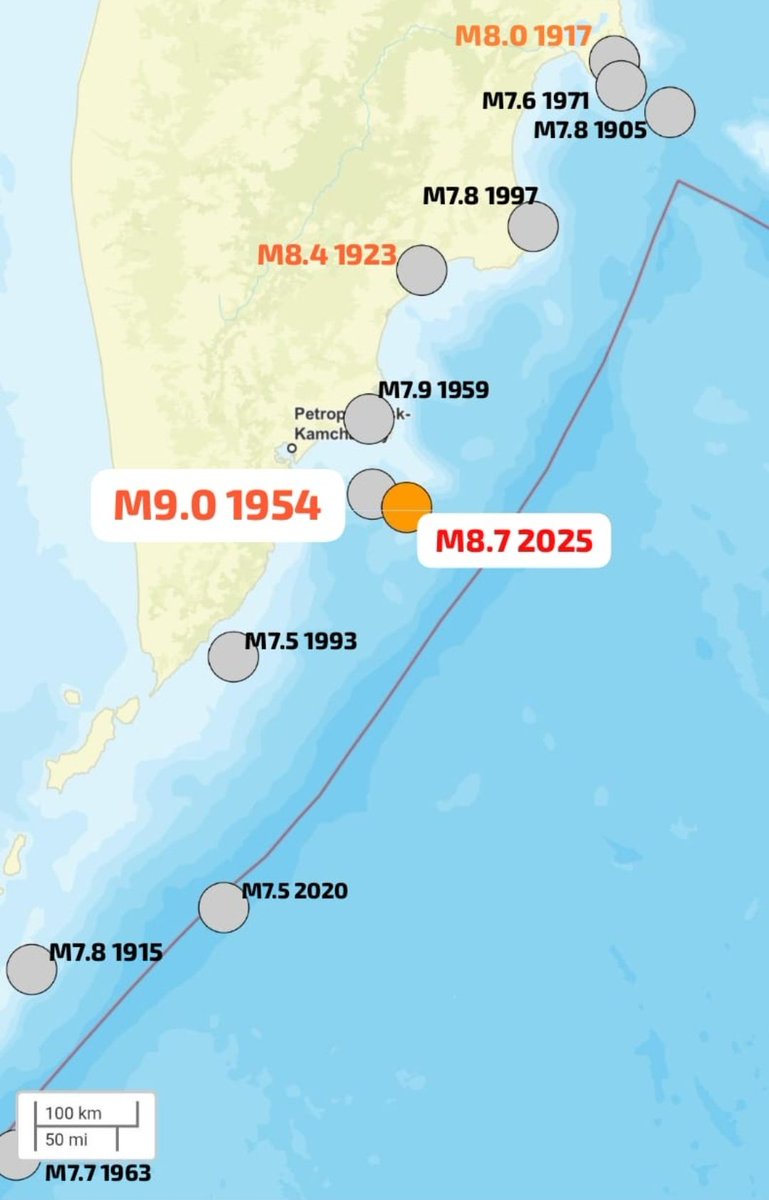 ⚠️La zona donde ocurrió el gran terremoto de 8.7 Mw ha sido afectado por otro gran terremoto de magnitud 9.0 en el año 1954 (tres veces más grande).
Esto desmiente la creencia de que en una misma zona no puede haber un sismo grande en tan poco tiempo.
Imagen: sismos someros &gt;M7.5