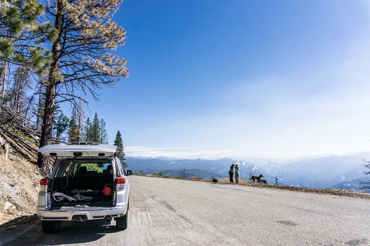 Freeways are part of normal daily life, but they don't have to be for #vacation time. When it comes to a #summerroadtrip, it's the #scenicbyways tucked throughout the #HighSierra that make for the best routes. 

👇 Best #CAHighSierra Scenic Drives
 californiahighsierra.com/trips/best-sce…