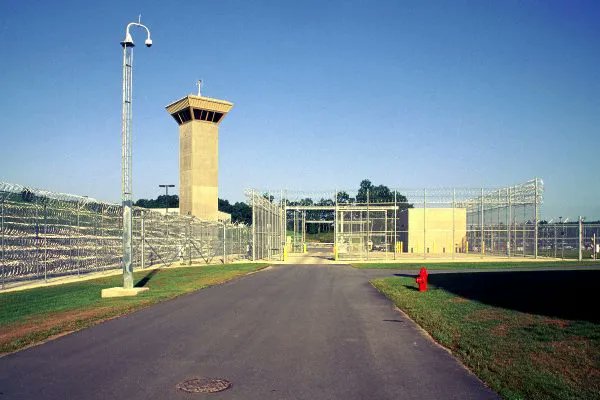 TomInOrlando's tweet photo. @amuse We don't have a Criminal Justice Problem, we have a Criminal Problem.
#BuildMoreJails https://t.co/88mvfFmj0V