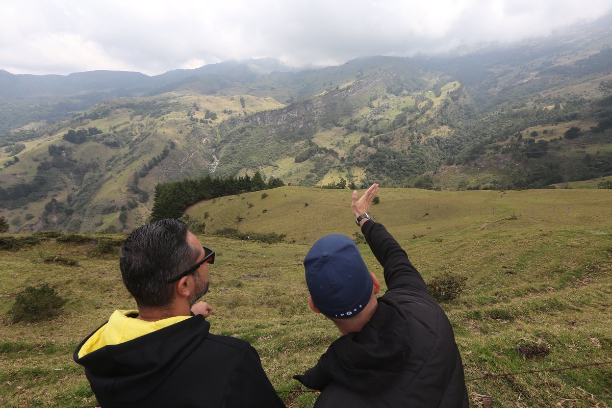 soyjaimeandres's tweet photo. ¡Histórico! 

El Páramo de Santurbán es ahora reconocido como sujeto de derechos y protección, gracias a la acción popular interpuesta por la @AlcaldiaBGA. 

Este es uno de los más importantes logros en la historia de los recursos naturales en Colombia 🇨🇴💦💧 https://t.co/5vRQ8NpLfq