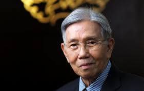 Selamat jalan Pak Kwik Kian Gie, seorang nasionalis sejati. 

Terima kasih Pak Kwik sudah memberi banyak ilmu, bertukar pikiran, menambah wawasan, serta menjaga kewarasan ruang publik. 

Buku yang bapak kirim ke kantor Cak Nur Society pasti menjadi amal yang selalu mengalir.