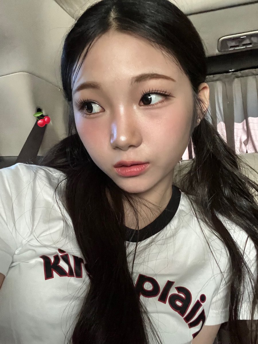 KIIRAS_member's tweet photo. [ #Roah ] 🍒♬ 𖦹 𐙚 ꔛ ☆ 𝜗𝜚 ︎︎ ✮ ☀︎ 🍒

#KIIRAS #키라스 #로아 https://t.co/xnbluJe7dk