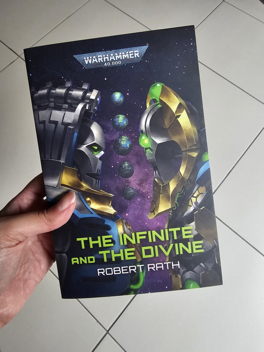 This book has been on my black library reading list since I got into #warhammer40k lore. Finally got a copy of it! 😍