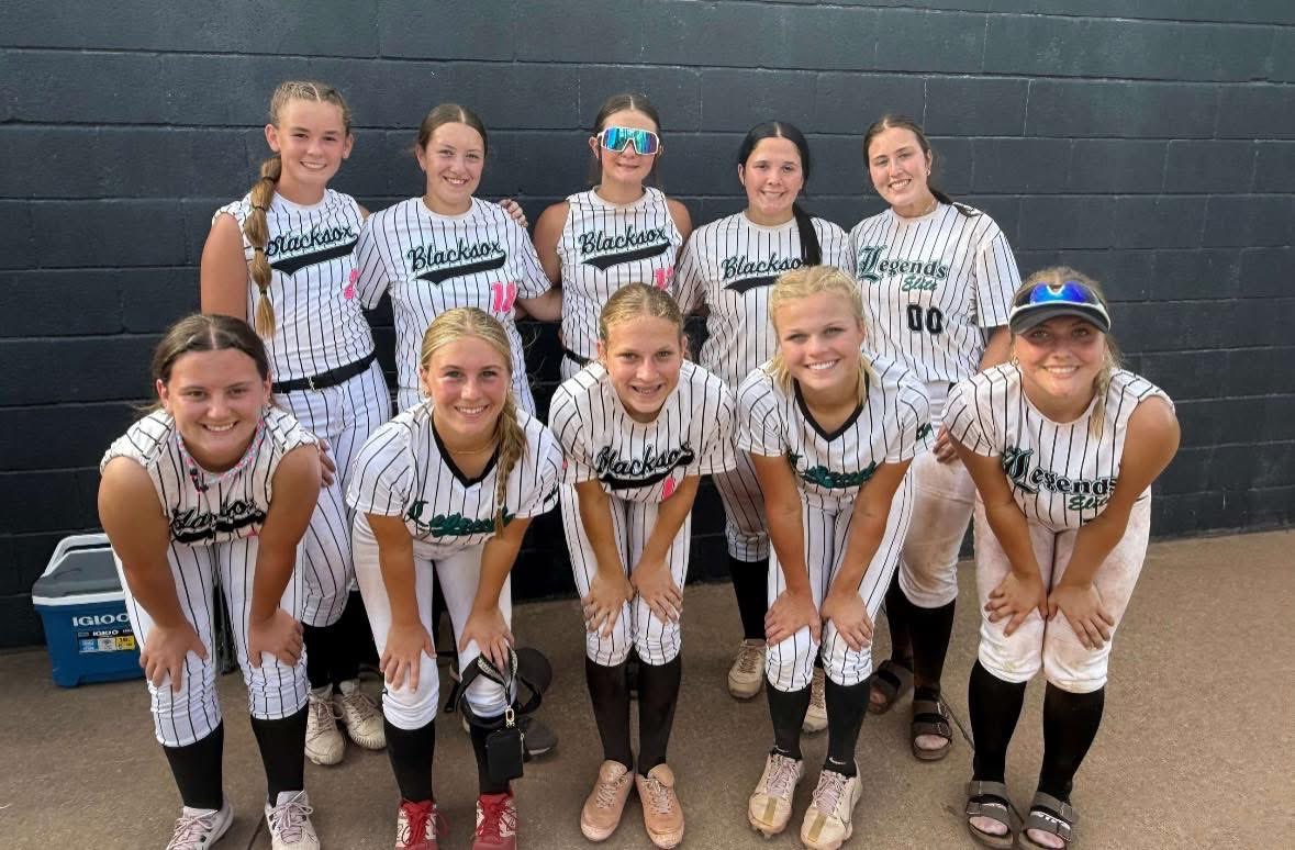 Beyond proud of this team! Finished our 14u season playing in the HS division 💪🏼 Placed 4th of 18 teams in the Elite bracket. We aren’t just a team, we are FAMILY! 
High School is up next!