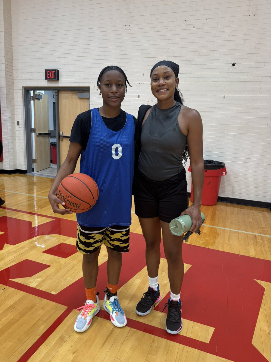 With <a href="/IndStWBB/">Indiana State Women's Basketball</a> alumni Joyea! Got to play against her in a women’s league a couple weeks ago ☺️