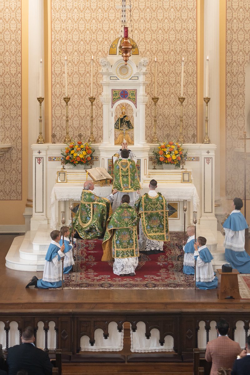 OldStPatsKC's tweet photo. Canon Bredemann’s 1st Mass, a true Homecoming! 

All 3 sacred ministers all former Oratory Altar Boys now ordained Canons @ICKSP! Te Deum! https://t.co/tqk8pMBEzh