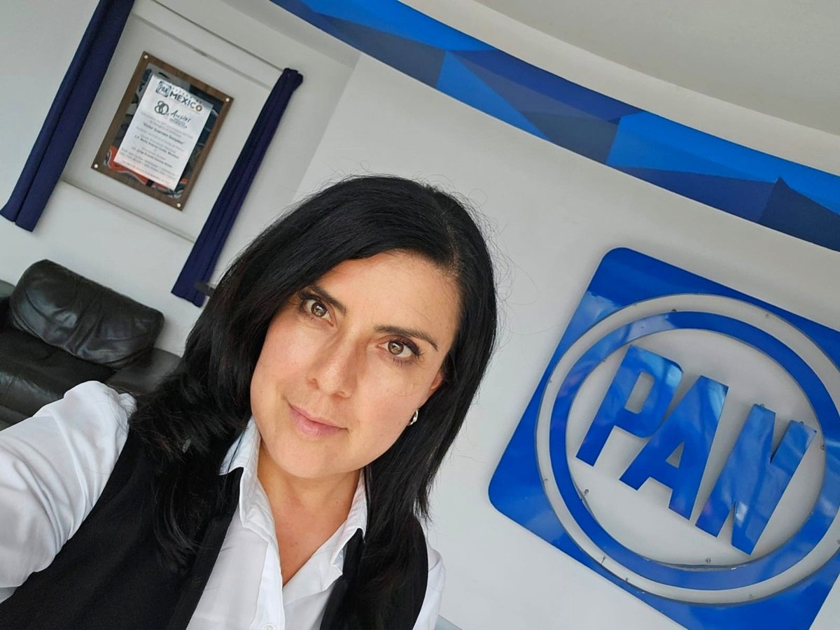 Lety Zepeda (@lety_zepeda) on Twitter photo ✨ Un día más de trabajo desde la oficina del <a href="/pan_edomex/">PAN EDOMEX</a>, seguimos avanzando con las asambleas municipales. 💼🤝
¡Bonita Noche! 💙🌚
#NuestraCausaEsTuFamilia ✨ Un día más de trabajo desde la oficina del <a href="/pan_edomex/">PAN EDOMEX</a>, seguimos avanzando con las asambleas municipales. 💼🤝
¡Bonita Noche! 💙🌚
#NuestraCausaEsTuFamilia