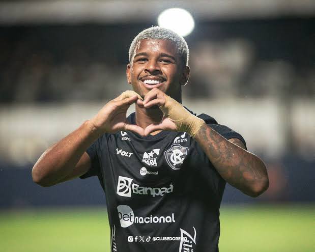paraensenato's tweet photo. Impressionante a diferença que faz um “N” na qualidade de um jogador https://t.co/yWpuDlMUjh