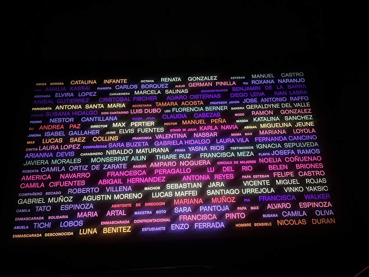 virginiaarayam's tweet photo. saliendo de ver la 9a peli de @Slelio llena de preguntas de lo q realmente significó/ca el fenómeno de #LasTesis mucho más que protestas. “La película es un juego y los invito a entrar en el juego y en este viaje” dice Lelio d este su primer musical, estreno 28 agosto @fresi_a 👍🏼 https://t.co/kltrEKF7Lx