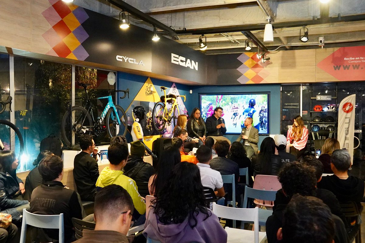 Unidos e intercambiando experiencias con colectivos de ciclistas, buscamos mejorar la relación en la vía con conductores de vehículos y peatones, prevenir el acoso y fortalecer la seguridad.

Con nuestro equipo AIDE, los Gestores de Convivencia y <a href="/PoliciaBogota/">Policía Metropolitana de Bogotá</a>, trabajamos en