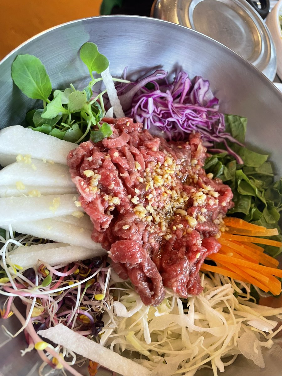 오늘 중복인데 삼계탕 어떤 거 선호하나요? 

한우 vs 대게 

난 어쩌다 한우, 어쩌다 대게 
다 먹었지효😋😋