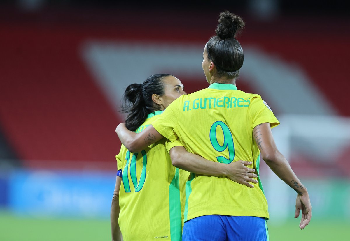 Por alguma razão essa foto me tocou muito e eu só posso dizer: FINALISTASSS DA COPA AMÉRICA FEMININA

📸: Lívia Villas Boas - CBF