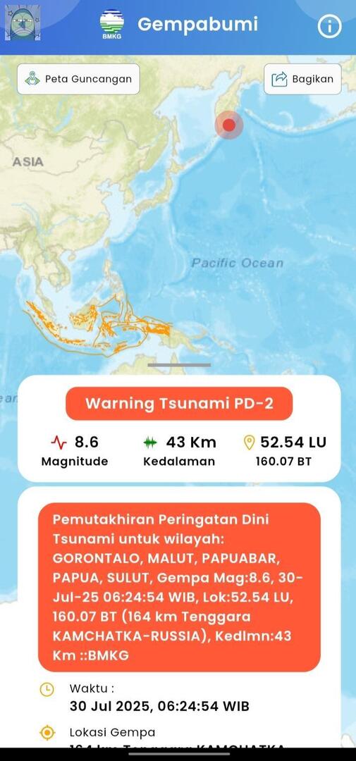 tanyarlfes's tweet image. 💚 stay safe buat semuanya, khusus warga Indonesia bagian pesisir utara Indonesia (yg disebutkan di peringatan BMKG) mohon buat jauhi area pantai