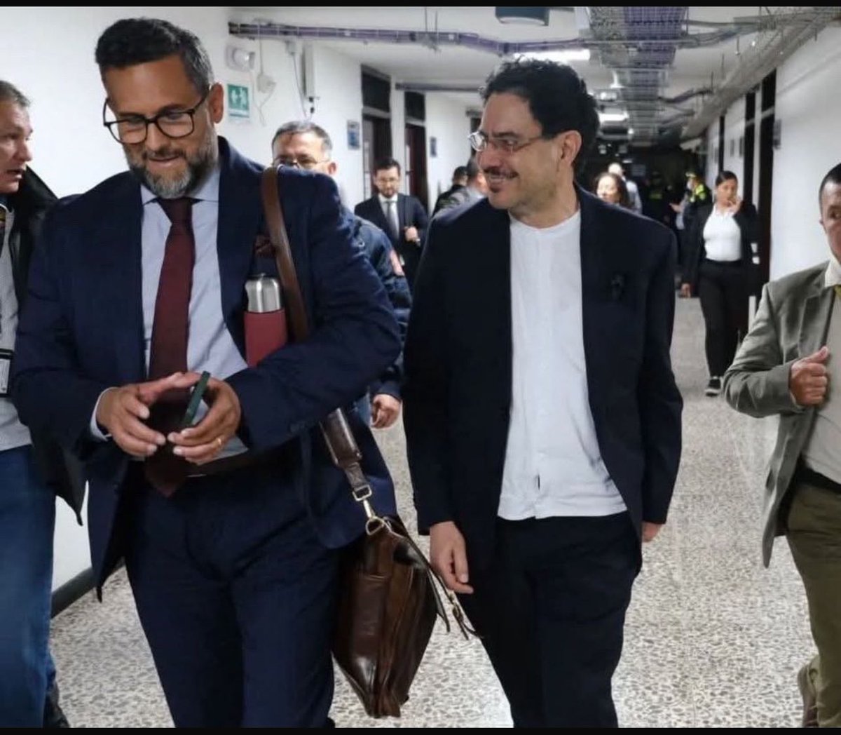 migueldelrioabg's tweet image. Justicia y amistad.