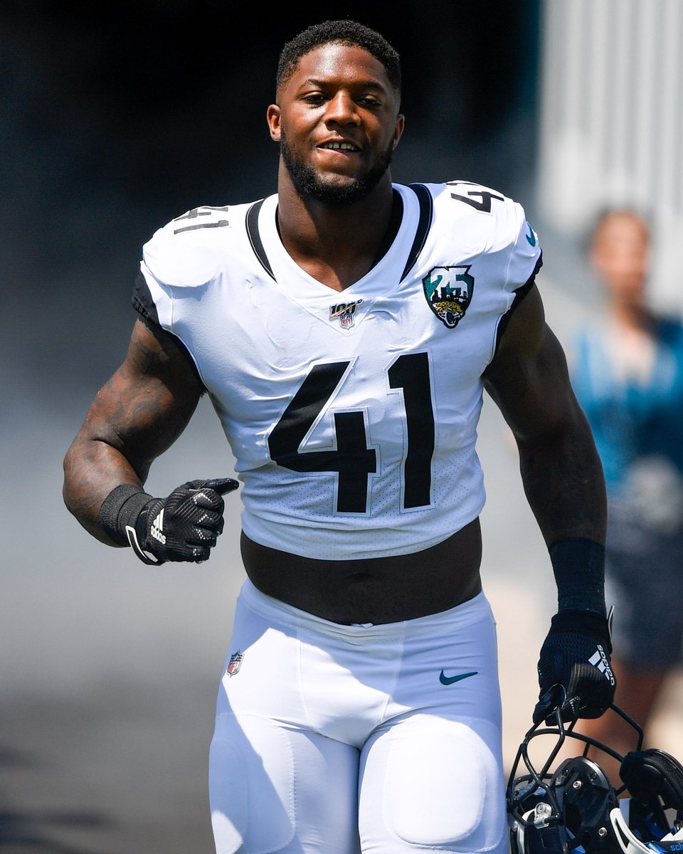 POWERFUL: #Jaguars star Josh Hines-Allen emotionally thanked GOD and announced that his young son, who had been battling leukemia, is now in remission and CANCER-FREE.

👏❤️

“He's in full remission. Back in school. Living a 7-year-old life, which is fun &amp; getting in trouble”