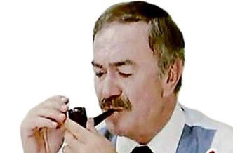 #صباح_الخير_والسعادة
لسنا من الرجال الذين تحبهم النساء يا بني 
نحن من النوعية التي يتمنى والدك 
إن ينجب مثلها 🔥🔥