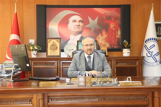Mihrap Haber (@mihraphaber) on Twitter photo Resmî Gazete’de yayımlanan kararnameyle Elazığ İl Müftüsü İrfan Üstündağ görevden alındı. 13 Aralık 2022’de göreve başlayan Üstündağ’ın yerine Yusuf Bingöl atandı. #SonDakika #DiyanetHaber 
mihraphaber.com/haber/25828847… Resmî Gazete’de yayımlanan kararnameyle Elazığ İl Müftüsü İrfan Üstündağ görevden alındı. 13 Aralık 2022’de göreve başlayan Üstündağ’ın yerine Yusuf Bingöl atandı. #SonDakika #DiyanetHaber 
mihraphaber.com/haber/25828847…