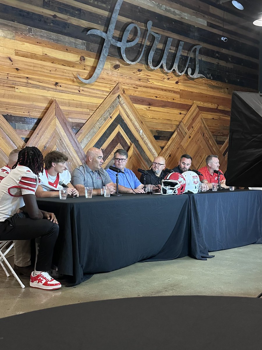 Josh Floyd (@joshfloydht) on Twitter photo Proud of our guys representing <a href="/HuskyFast/">Hewitt-Trussville FB</a> at the <a href="/TribSportsLive/">Tribune Sports LIVE!</a> Media Day tonight! <a href="/prez_jwebb/">Jackson Webb</a> <a href="/woogienxtup/">De’Narrius “ Woogie” Crawford</a> <a href="/chauvinhayden3/">Hayden chauvin</a> Proud of our guys representing <a href="/HuskyFast/">Hewitt-Trussville FB</a> at the <a href="/TribSportsLive/">Tribune Sports LIVE!</a> Media Day tonight! <a href="/prez_jwebb/">Jackson Webb</a> <a href="/woogienxtup/">De’Narrius “ Woogie” Crawford</a> <a href="/chauvinhayden3/">Hayden chauvin</a>