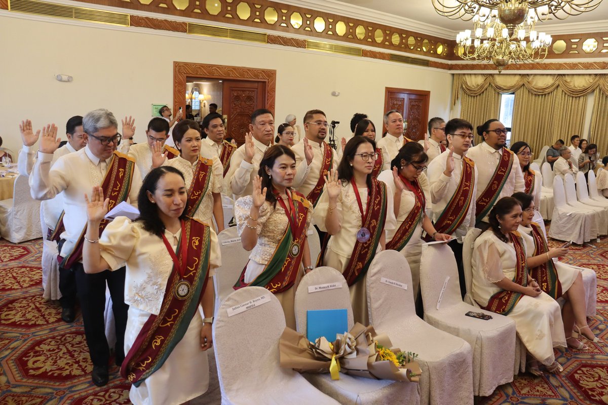 Congratulations to the NTTCHP Class of 2025!

The National Teacher Training Center for the Health Professions (NTTCHP) proudly congratulates its 21 graduates from the following programs: (DrHPEd), (PhD by Research), (MAHPEd),(MHPEd - old program), (MHPEd - Professional Track).