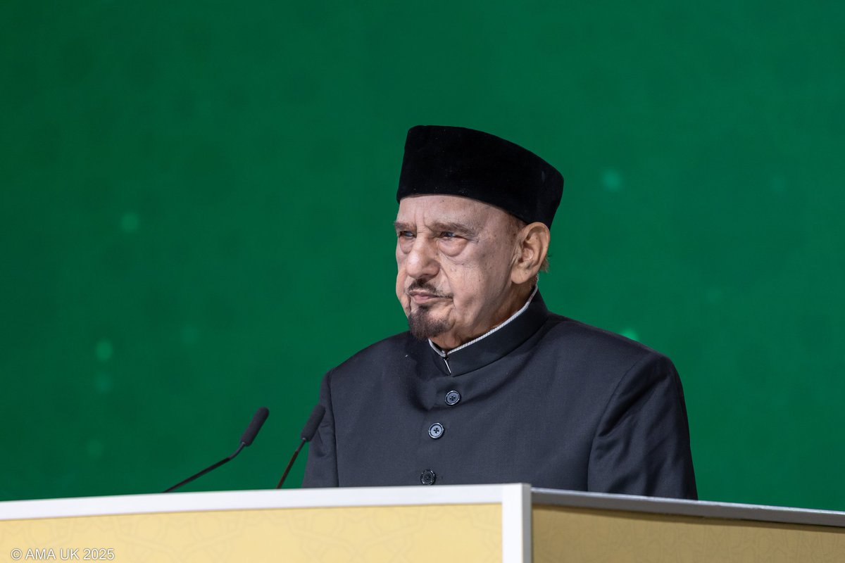 Jalsa Salana UK (@jalsauk) on Twitter photo National President <a href="/AhmadiyyaUK/">Ahmadiyya UK</a> Rafiq Ahmed Hayat, Officer Jalsagah Dr. Zahid Khan and Sir Iftikhar Ayyaz delivering their speeches. #JalsaUK National President <a href="/AhmadiyyaUK/">Ahmadiyya UK</a> Rafiq Ahmed Hayat, Officer Jalsagah Dr. Zahid Khan and Sir Iftikhar Ayyaz delivering their speeches. #JalsaUK