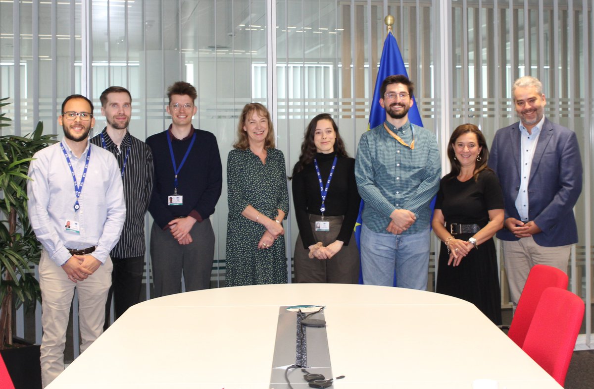 Veronica Gaffey (@gaffey_veronica) on Twitter photo As the Blue Book traineeship wraps up, I want to salute our talented <a href="/EU_DIGIT/">DIGIT ๐ช๐บ</a> trainees.
Youโve brought fresh thinking to digital Commission โ and we are grateful. ๐
And for those who want to be our trainees, now is your chance! Apply by 29 August ๐ europa.eu/!YNDggC As the Blue Book traineeship wraps up, I want to salute our talented <a href="/EU_DIGIT/">DIGIT ๐ช๐บ</a> trainees.
Youโve brought fresh thinking to digital Commission โ and we are grateful. ๐
And for those who want to be our trainees, now is your chance! Apply by 29 August ๐ europa.eu/!YNDggC